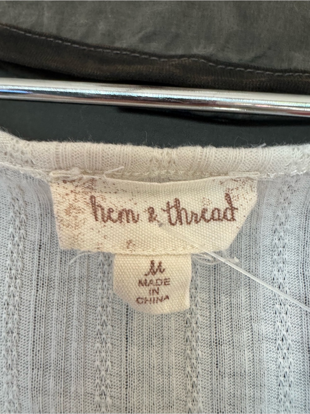 Hem & Thread Cream Ribbed Button-Front Tie Hem Crop Top - Picture 3 of 3